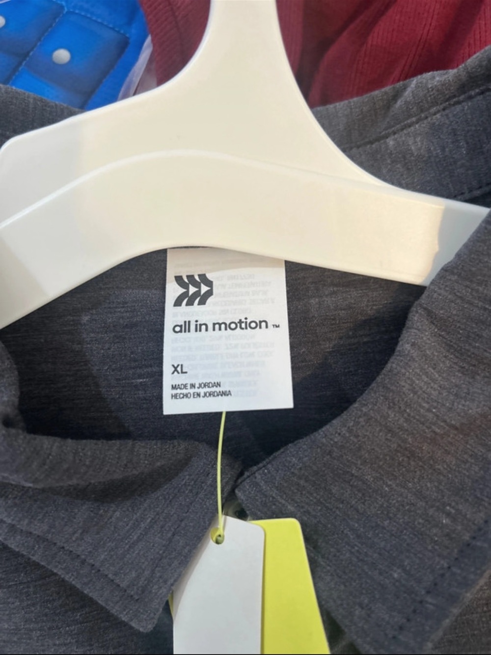 all in motion Men's Short-Sleeve Button-Down Shirt in Charcoal Gray - Picture 7 of 10
